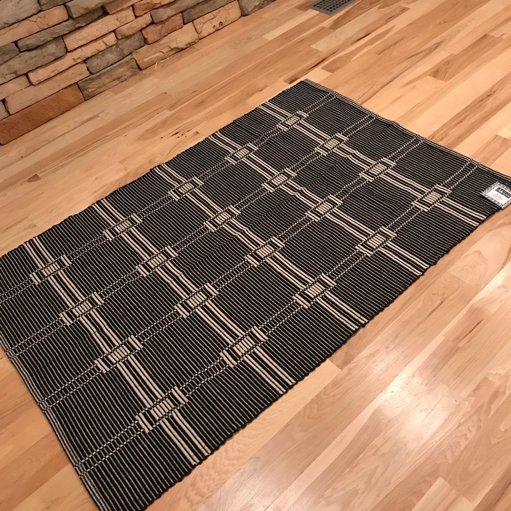 4’x 6’ NWT 100% Cotton Double-Sided Rug